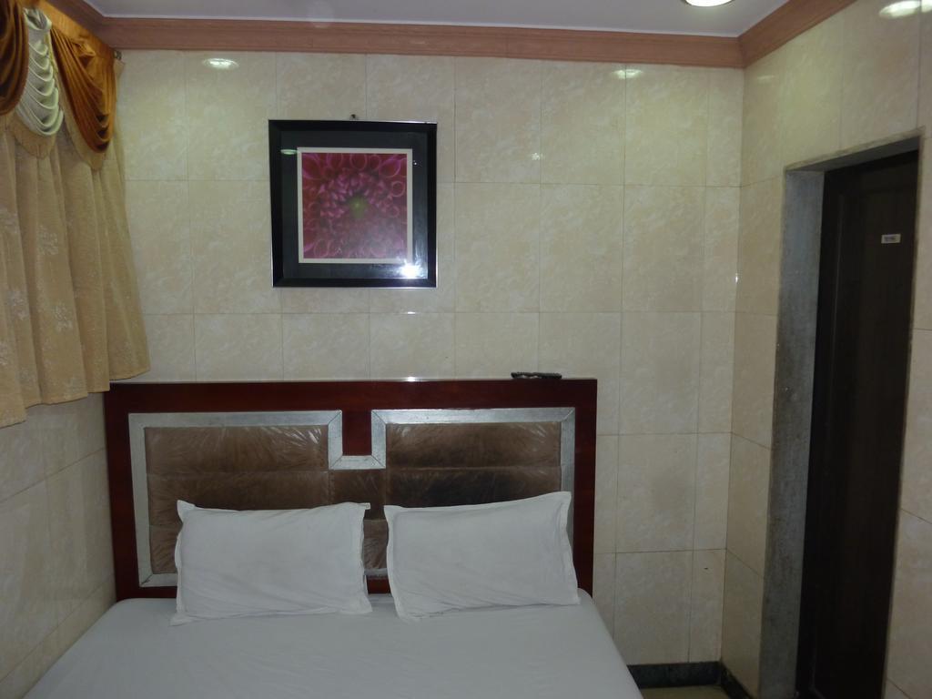 Hotel Jodiya - Near Cst Мумбаї Екстер'єр фото